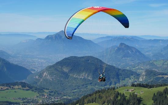 Zomer paragliding in Les Carroz